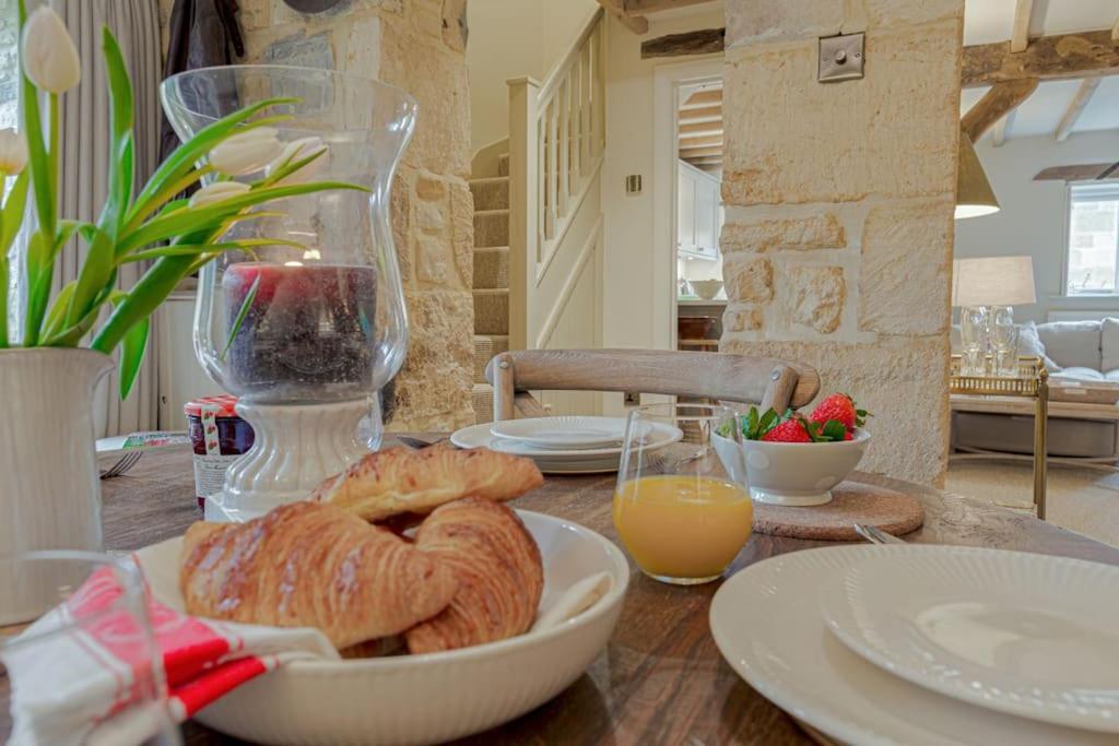 East Barn Cottage - Refurbished Barn Conversion! Weston Subedge Екстериор снимка