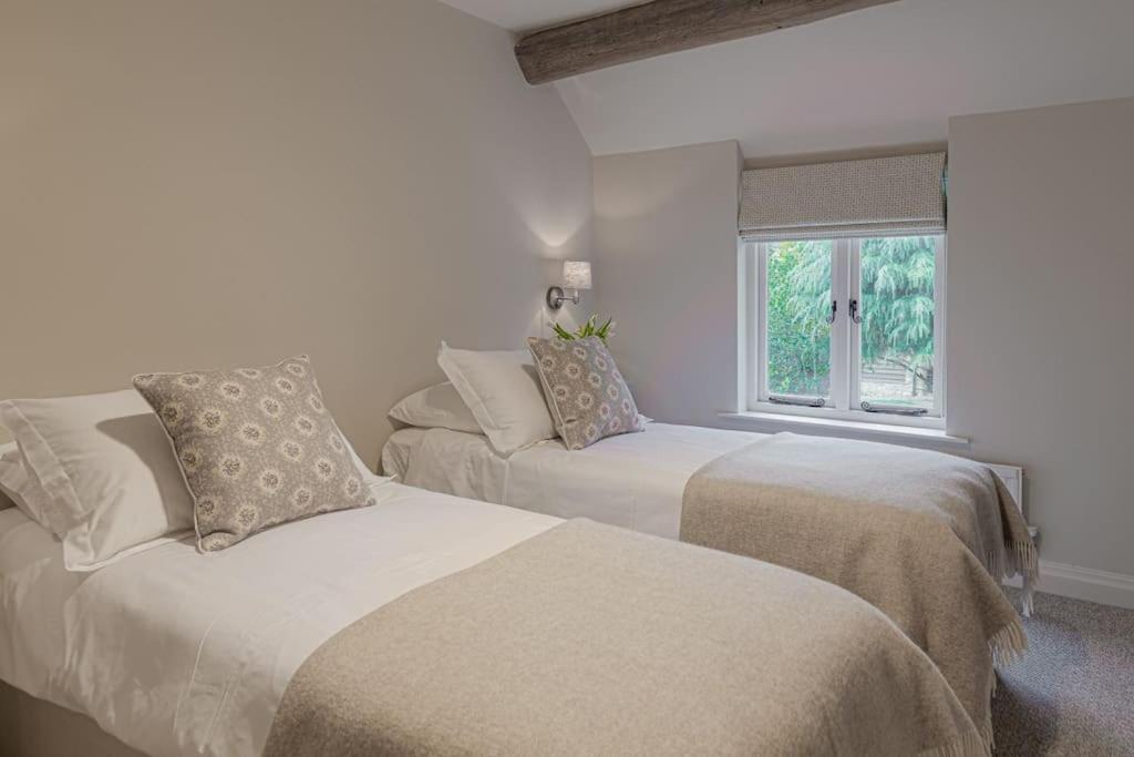 East Barn Cottage - Refurbished Barn Conversion! Weston Subedge Екстериор снимка
